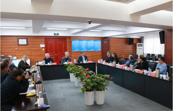 《中国工业史·船舶工业卷》编撰出版总结座谈会在京召开